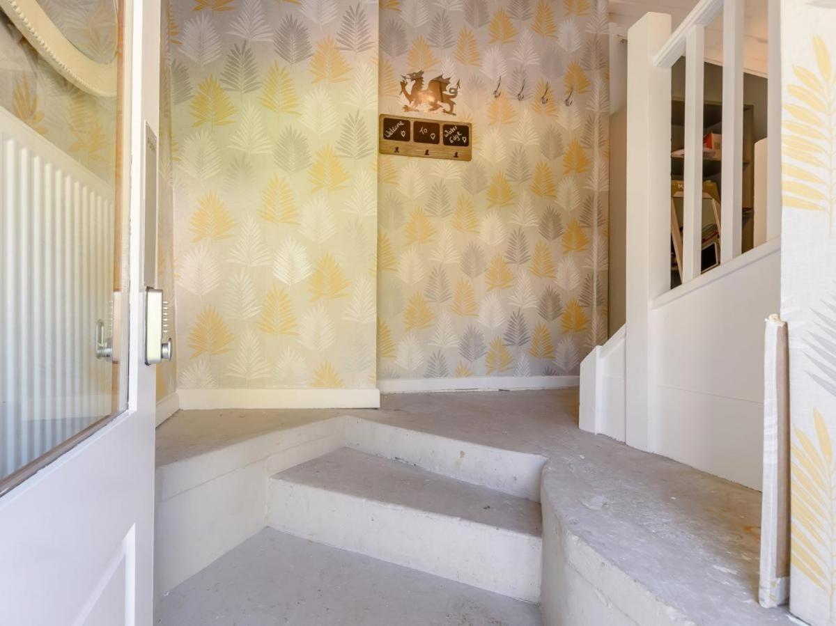 Waters Edge Apartment Ystradgynlais 外观 照片